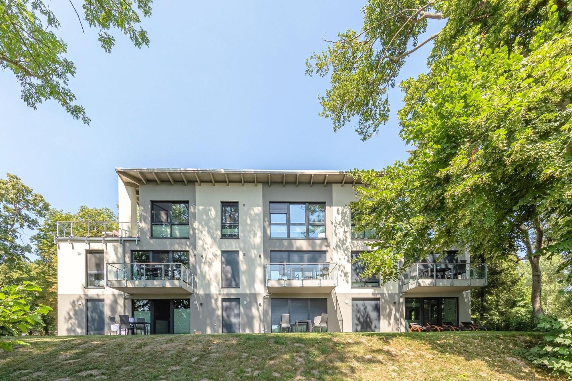 Gluecksraum - Modernes Apartment Mit Panoramablick, Kamin & Wohlfuehlambiente Krakow am See Exteriör bild