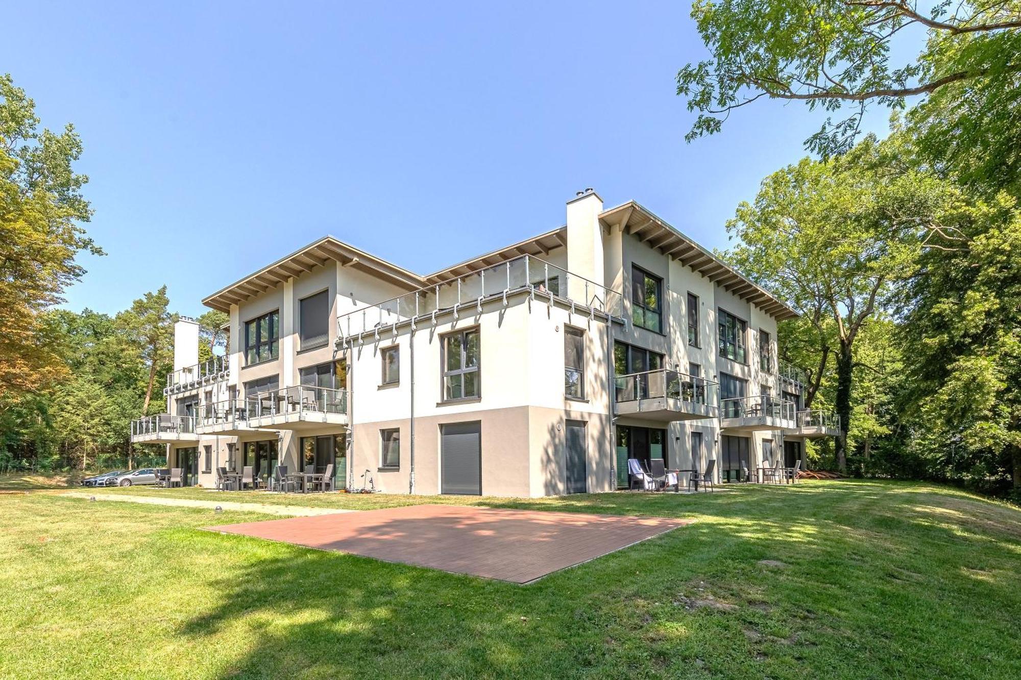 Gluecksraum - Modernes Apartment Mit Panoramablick, Kamin & Wohlfuehlambiente Krakow am See Exteriör bild